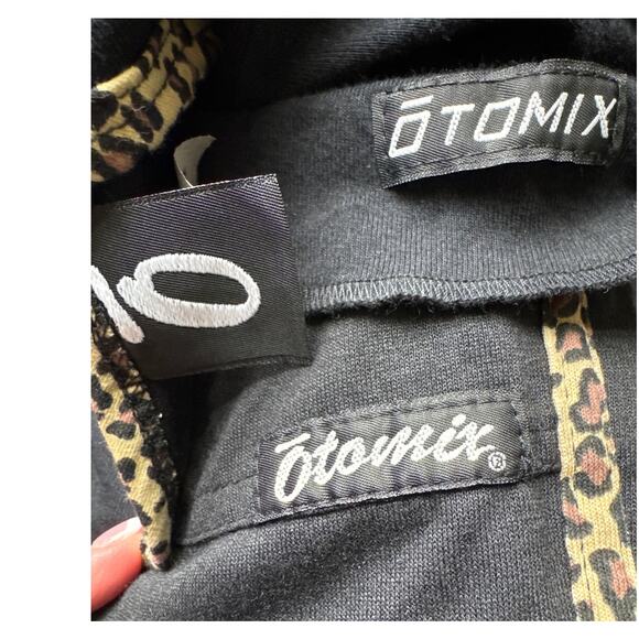 NWT Otomix t shirt short sleeve matching bottoms black cheetah cotton size small - Picture 10 of 16